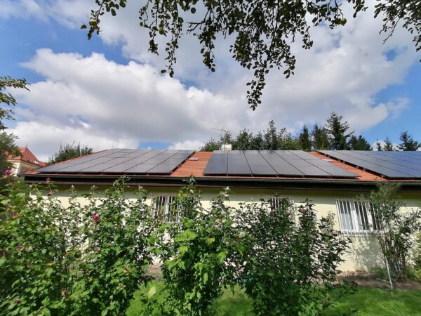 PSOE úspěšně zahájilo výrobu elektrické energie ve střešní FVE v&nbsp;Olivově dětské léčebně v Říčanech